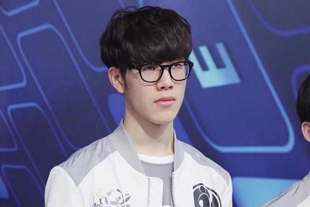 不仅巩固了 不仅巩固了